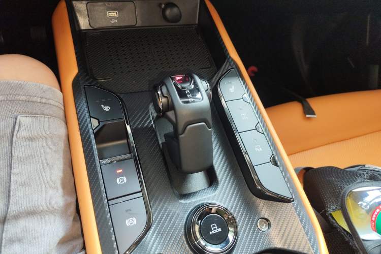 Used Haval Raptor New Energy 2024 Hi4 145 Pro Gear Lever