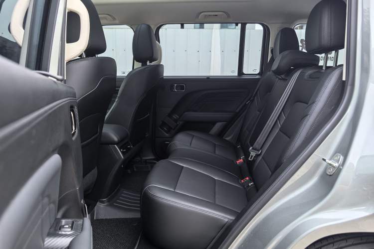Used Haval Raptor New Energy 2024 Hi4 145 Cross-Over Edition Interior 3