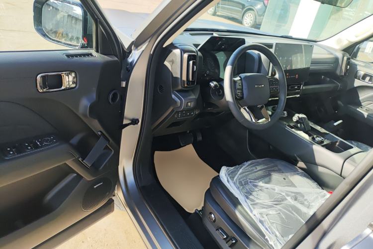 Used Haval Raptor New Energy 2024 Hi4 102 Pro Interior 3
