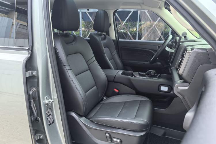 Used Haval Raptor New Energy 2024 Hi4 145 Cross-Over Edition Interior 4