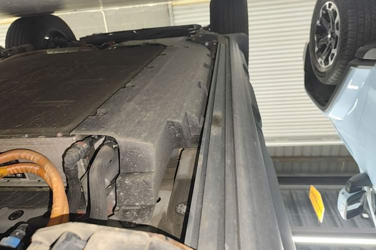 Used Haval Raptor New Energy 2024 Hi4 145 Cross-Over Edition Left Side Sill