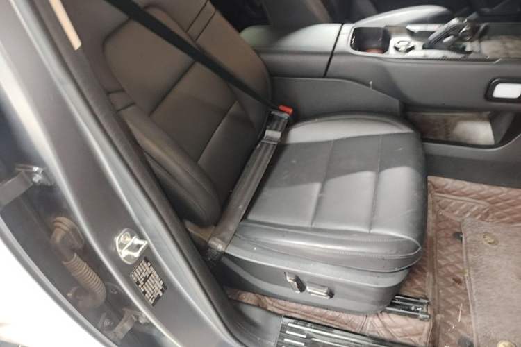Used Haval Raptor New Energy 2024 Hi4 145 Cross-Over Edition Right Front Seat
