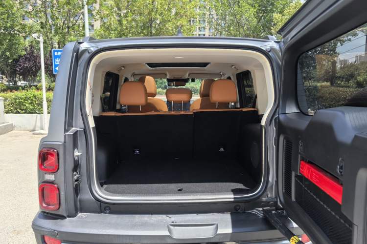 Used Haval Raptor New Energy 2024 Hi4 145 Cross-Over Edition Trunk