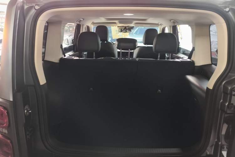 Used Haval Raptor New Energy 2024 Hi4 145 Cross-Over Edition Trunk