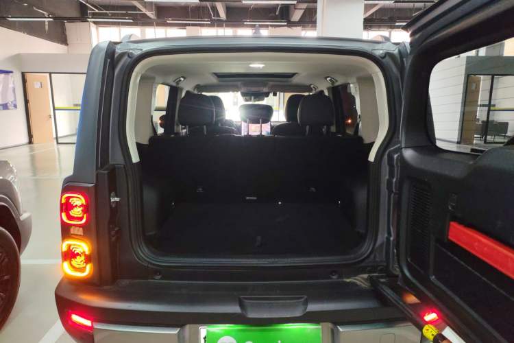 Used Haval Raptor New Energy 2024 Hi4 102 Pro Trunk