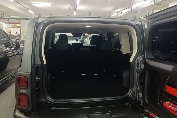Used Haval Raptor New Energy 2024 Hi4 102 Pro Trunk
