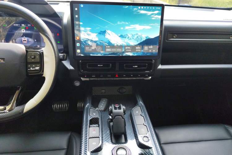 Used Haval Raptor New Energy 2024 Hi4 102 Pro Audio And AC Panel