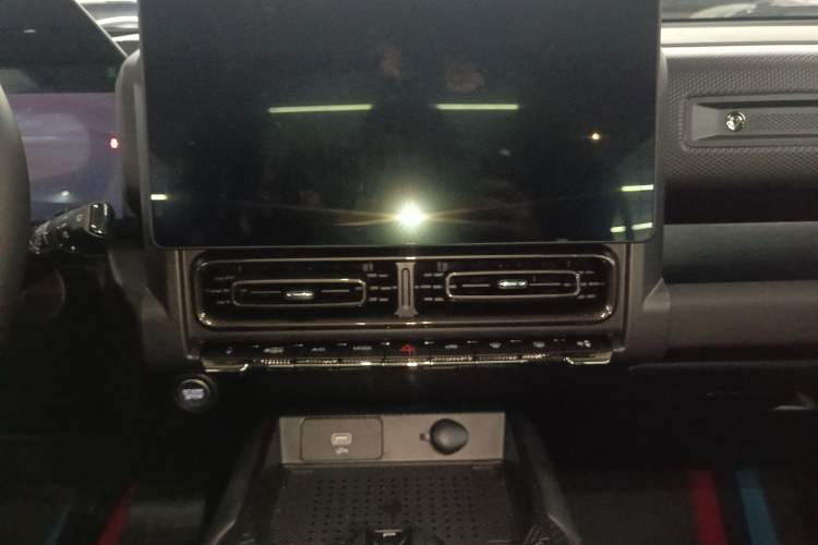 Used Haval Raptor New Energy 2024 Hi4 145 Pro Audio And AC Panel