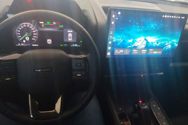 Used Haval Raptor New Energy 2024 Hi4 145 Cross-Over Edition Center Console