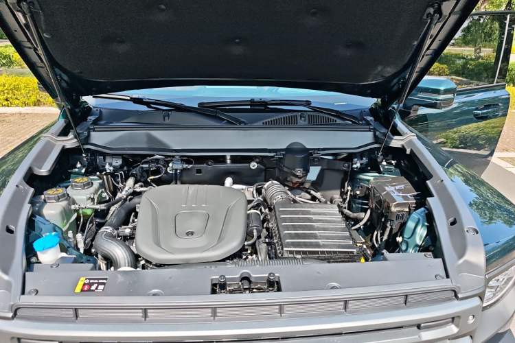 Used Haval Raptor New Energy 2024 Hi4 145 Pro Engine Bay