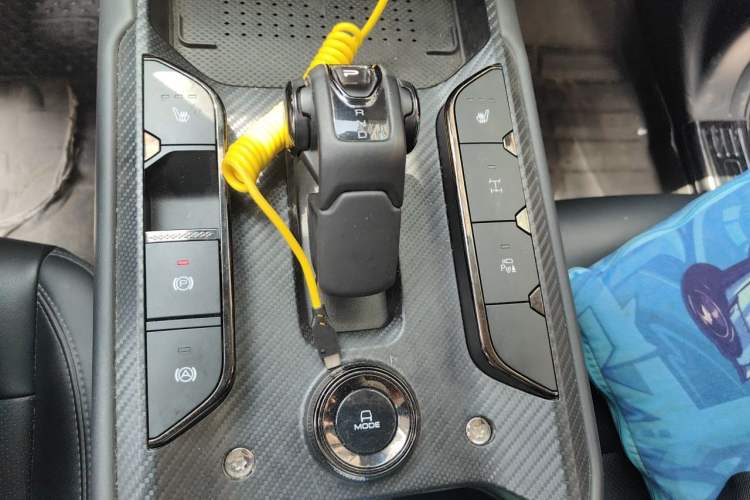Used Haval Raptor New Energy 2024 Hi4 145 Cross-Over Edition Gear Lever
