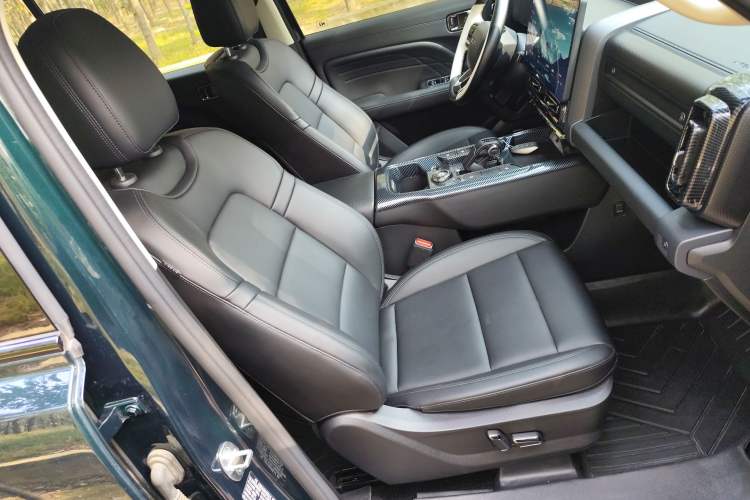 Used Haval Raptor New Energy 2024 Hi4 102 Pro Right Front Seat