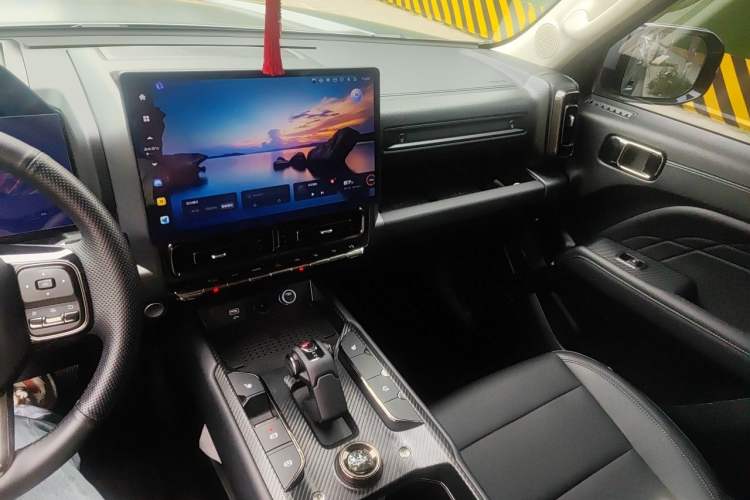 Used Haval Raptor New Energy 2024 Hi4 102 Pro Audio And AC Panel