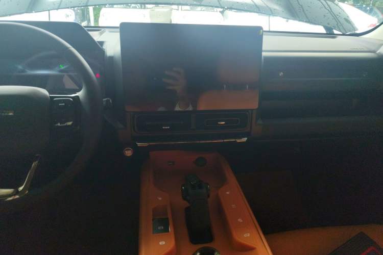 Used Haval Raptor New Energy 2024 Hi4 145 Cross-Over Edition Audio And AC Panel