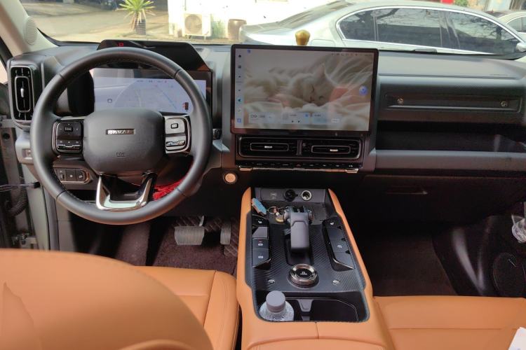 Used Haval Raptor New Energy 2024 Hi4 102 Pro Center Console