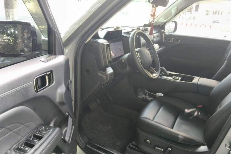 Used Haval Raptor New Energy 2024 Hi4 102 Pro Driver Seat