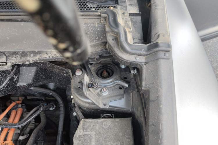 Used Haval Raptor New Energy 2024 Hi4 145 Cross-Over Edition Engine Bay Left