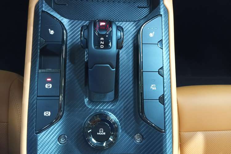 Used Haval Raptor New Energy 2024 Hi4 102 Pro Gear Lever