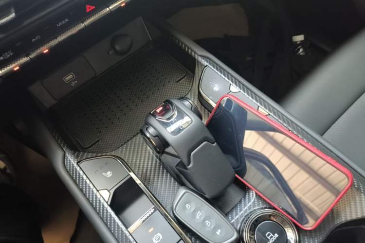 Used Haval Raptor New Energy 2024 Hi4 102 Pro Gear Lever