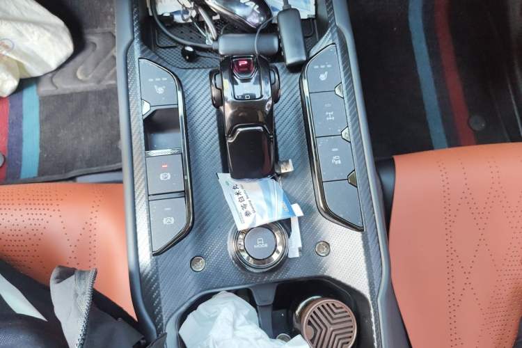 Used Haval Raptor New Energy 2024 Hi4 145 Cross-Over Edition Gear Lever