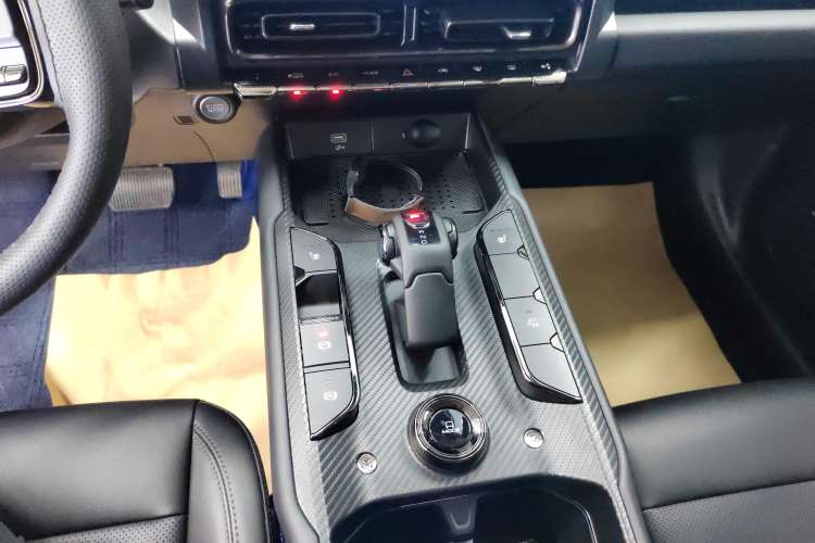 Used Haval Raptor New Energy 2024 Hi4 102 Pro Gear Lever