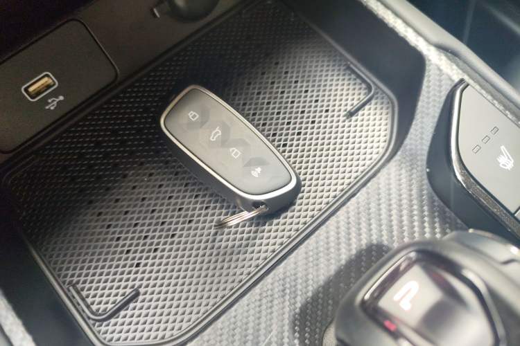Used Haval Raptor New Energy 2024 Hi4 145 Cross-Over Edition Interior 1