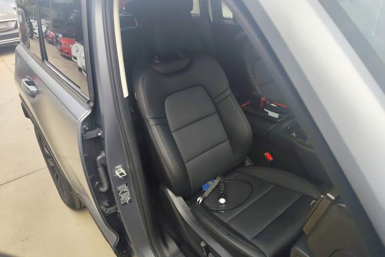 Used Haval Raptor New Energy 2024 Hi4 145 Cross-Over Edition Right Front Seat