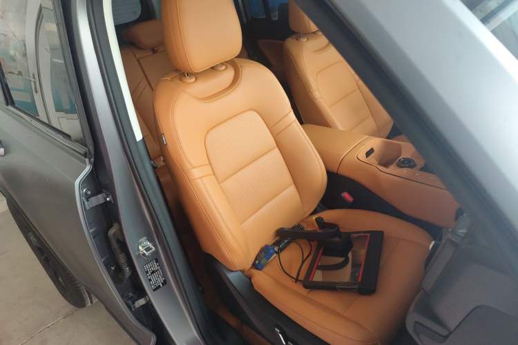 Used Haval Raptor New Energy 2024 Hi4 145 Cross-Over Edition Right Front Seat