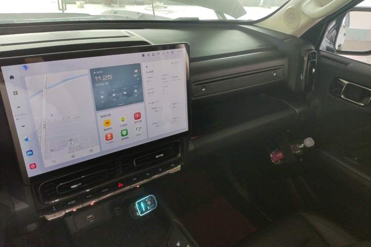 Used Haval Raptor New Energy 2024 Hi4 145 Pro Audio And AC Panel