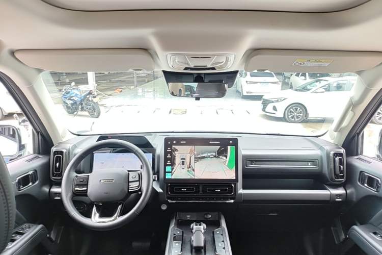 Used Haval Raptor New Energy 2024 Hi4 102 Pro Center Console
