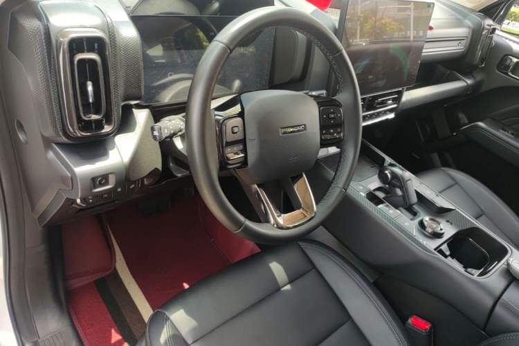 Used Haval Raptor New Energy 2024 Hi4 102 Pro Center Console