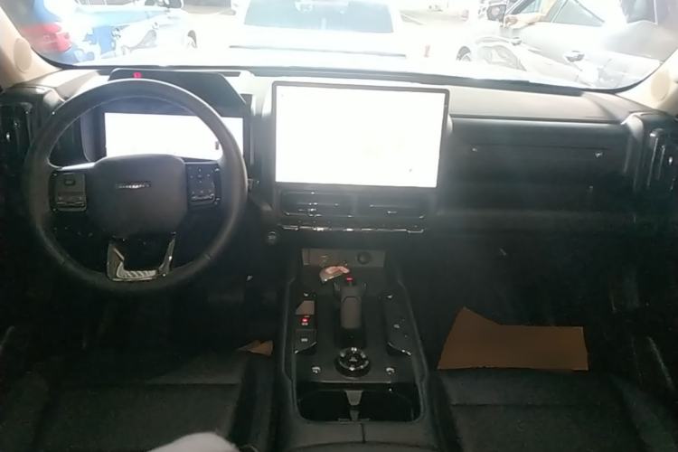 Used Haval Raptor New Energy 2024 Hi4 102 Pro Center Console
