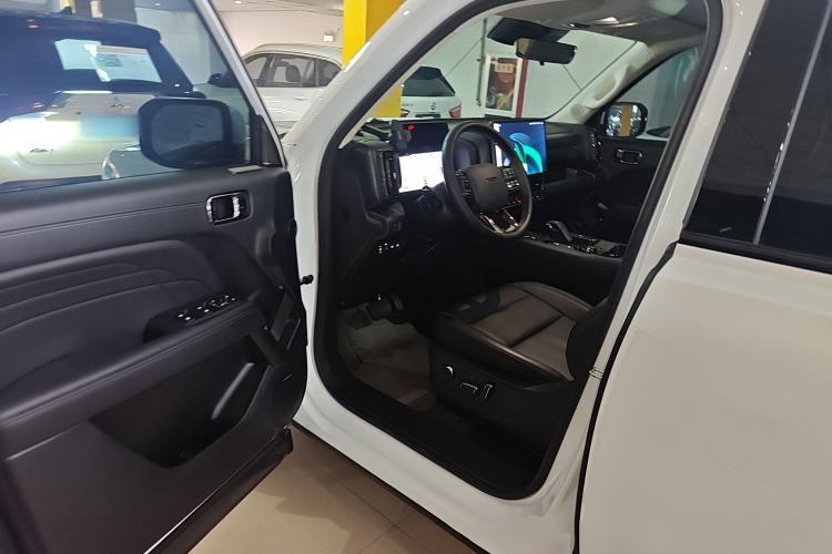 Used Haval Raptor New Energy 2024 Hi4 102 Pro Driver Seat
