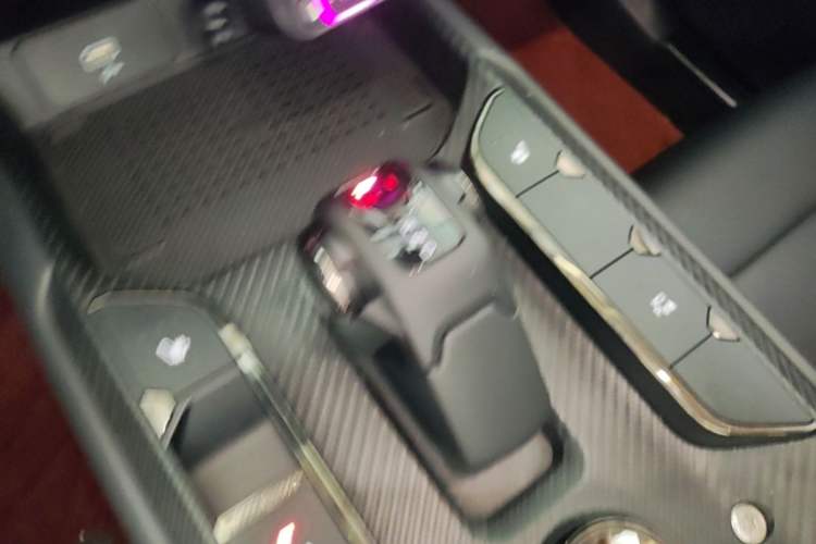 Used Haval Raptor New Energy 2024 Hi4 145 Pro Gear Lever