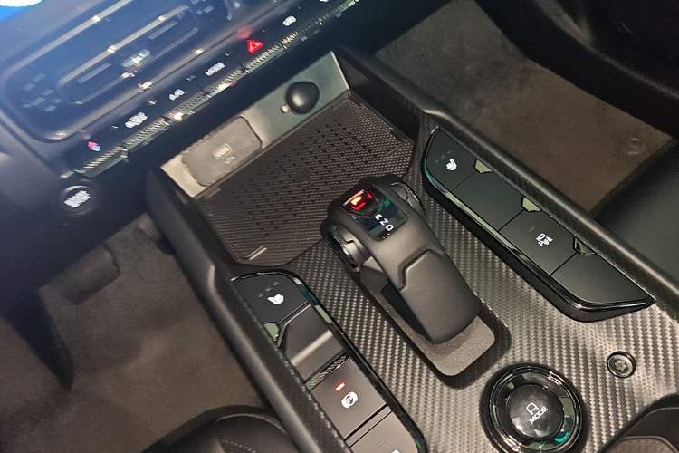 Used Haval Raptor New Energy 2024 Hi4 102 Pro Gear Lever