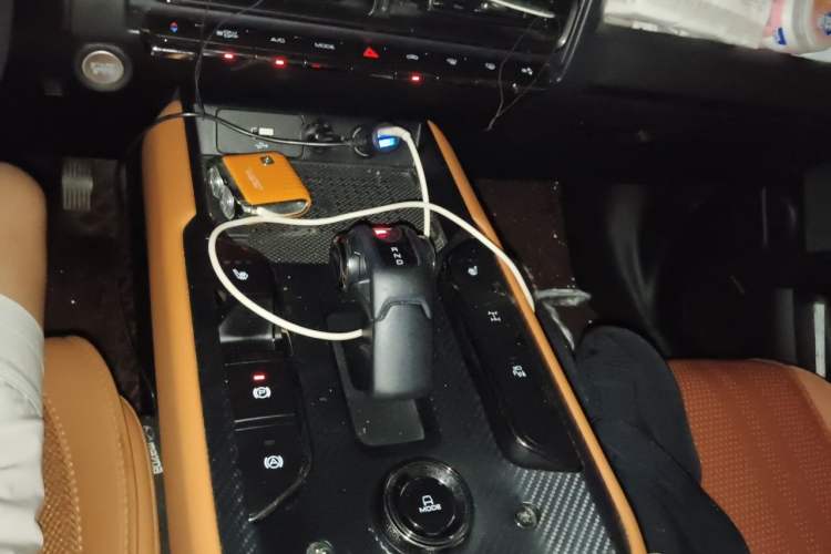 Used Haval Raptor New Energy 2024 Hi4 102 Pro Gear Lever