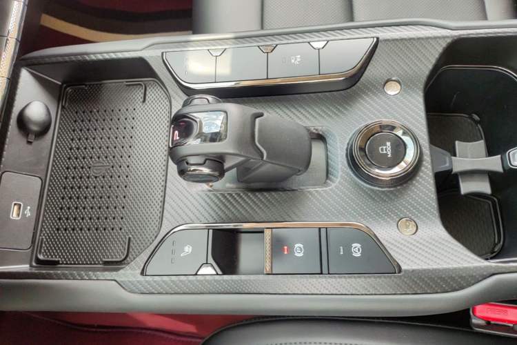 Used Haval Raptor New Energy 2024 Hi4 102 Pro Gear Lever