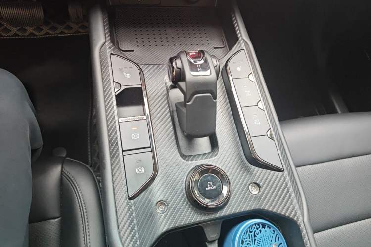 Used Haval Raptor New Energy 2024 Hi4 145 Pro Gear Lever