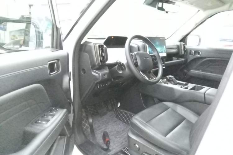 Used Haval Raptor New Energy 2024 Hi4 102 Pro Interior 3