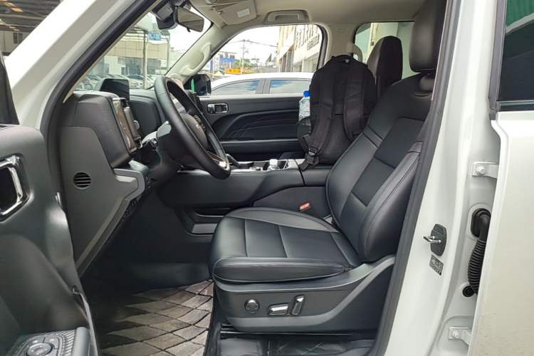 Used Haval Raptor New Energy 2024 Hi4 102 Pro Left Front Seat