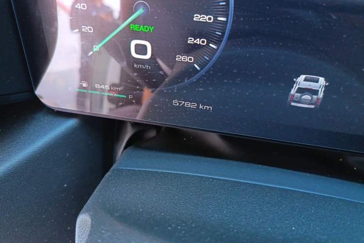 Used Haval Raptor New Energy 2024 Hi4 145 Cross-Over Edition Odometer Close Up