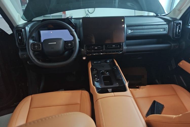Used Haval Raptor New Energy 2026 Model Hi4 105 Pro Center Console