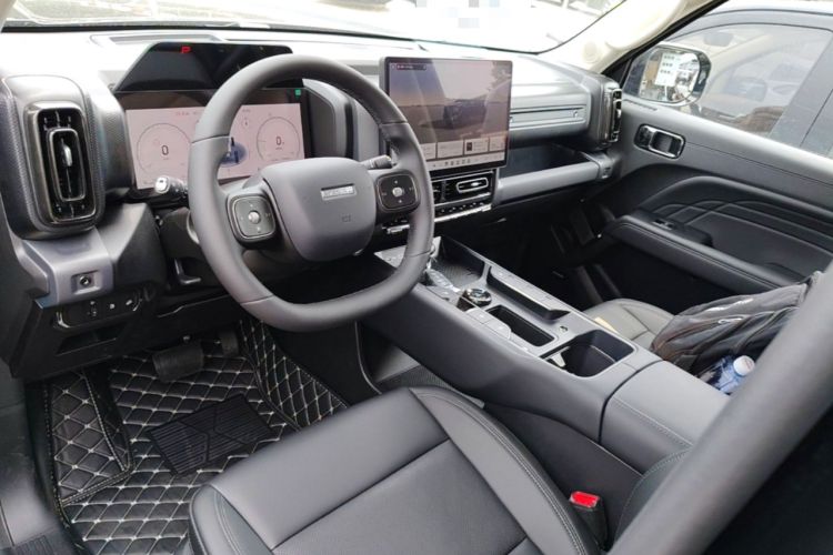 Used Haval Raptor New Energy 2026 Model Hi4 150 Ultra Center Console