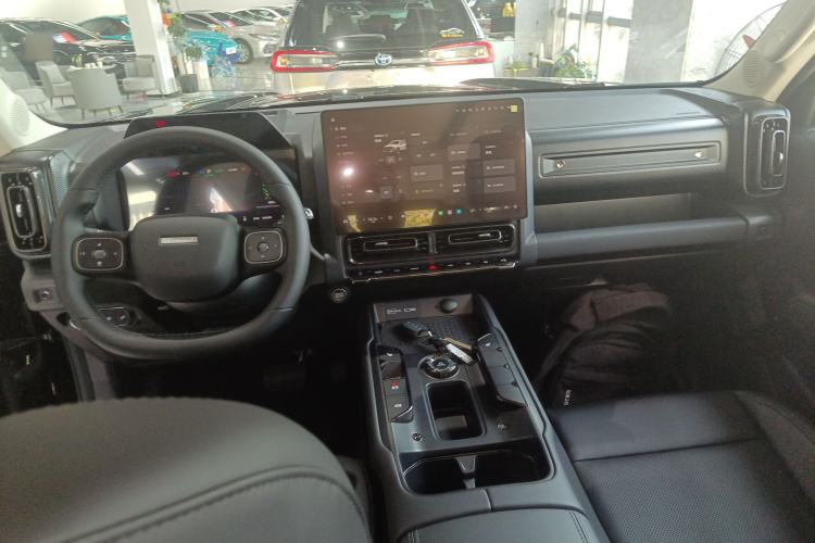 Used Haval Raptor New Energy 2026 Model Hi4 105 Pro Center Console