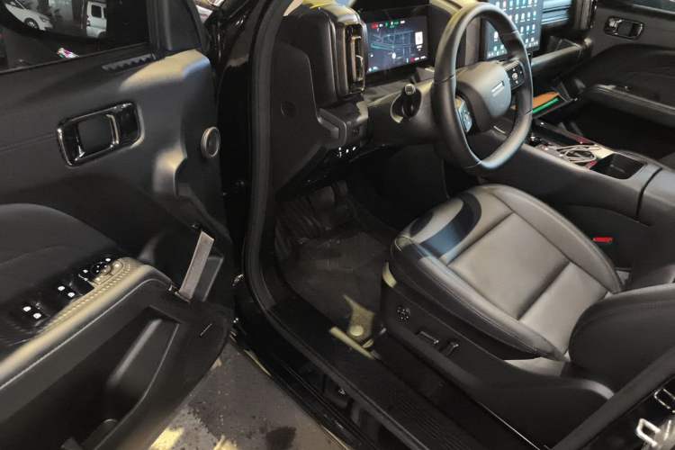 Used Haval Raptor New Energy 2026 Model Hi4 105 Pro Driver Seat