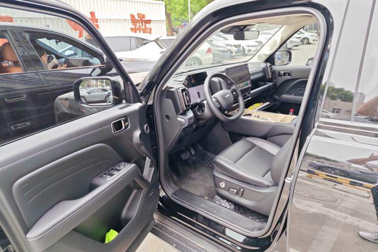 Used Haval Raptor New Energy 2026 Model Hi4 105 Pro Driver Seat