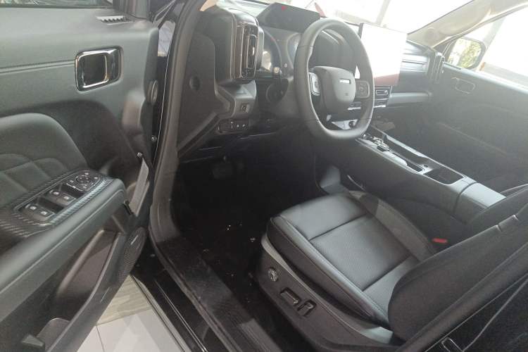 Used Haval Raptor New Energy 2026 Model Hi4 105 Pro Driver Seat