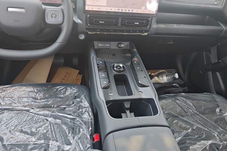Used Haval Raptor New Energy 2026 Model Hi4 150 Ultra Navigation Edition—Ternary Lithium Gear Lever