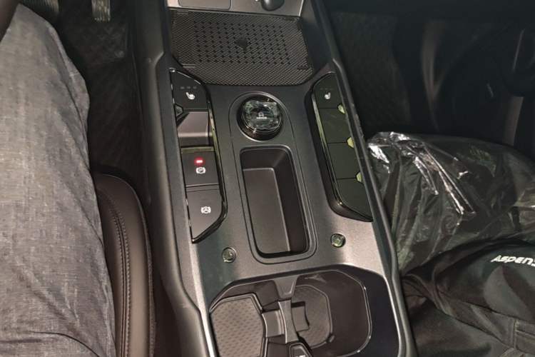 Used Haval Raptor New Energy 2026 Model Hi4 150 Pro Gear Lever