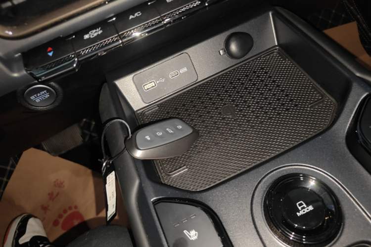 Used Haval Raptor New Energy 2026 Model Hi4 105 Pro Interior 1